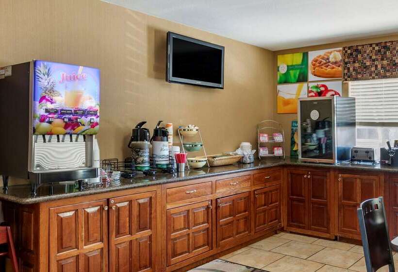 هتل Quality Inn Russellville I40