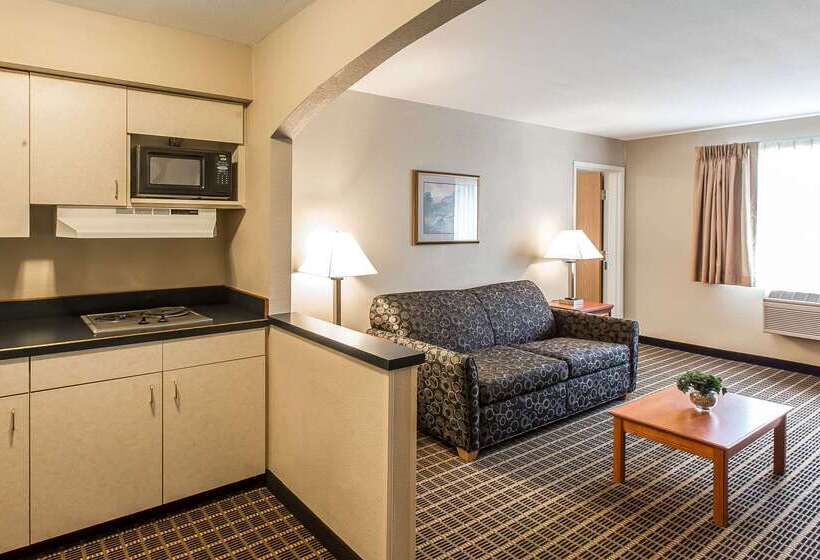 בית מלון כפרי Quality Inn & Suites On The River