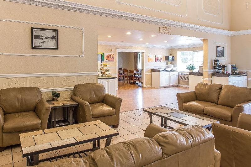 בית מלון כפרי Quality Inn & Suites On The River
