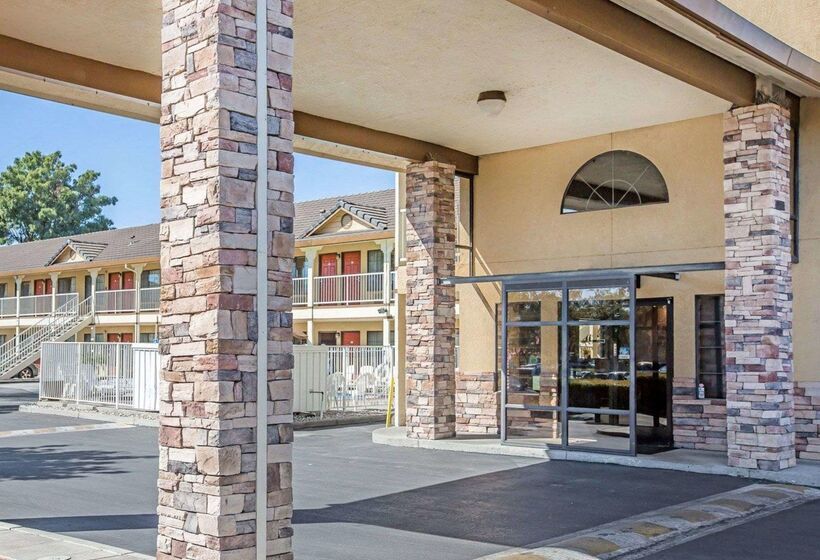 هتل Quality Inn & Suites Woodland  Sacramento Airport