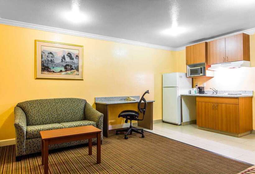 Hotel Rodeway Inn And Suites Hayward