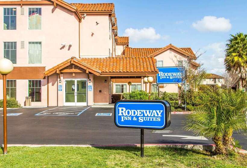 Отель Rodeway Inn & Suites
