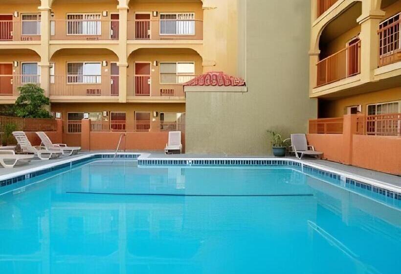 هتل Solaire Los Angeles