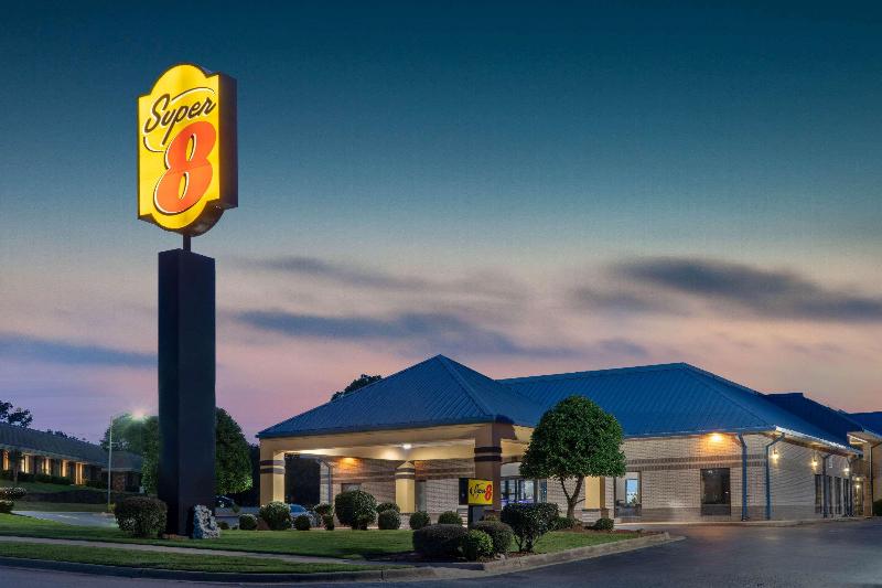 هتل Super 8 By Wyndham North Little Rock/mccain