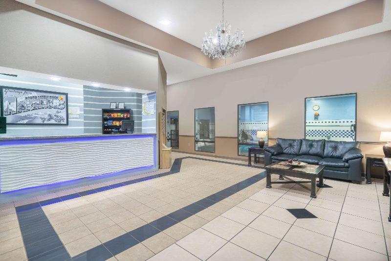 هتل Super 8 By Wyndham North Little Rock/mccain