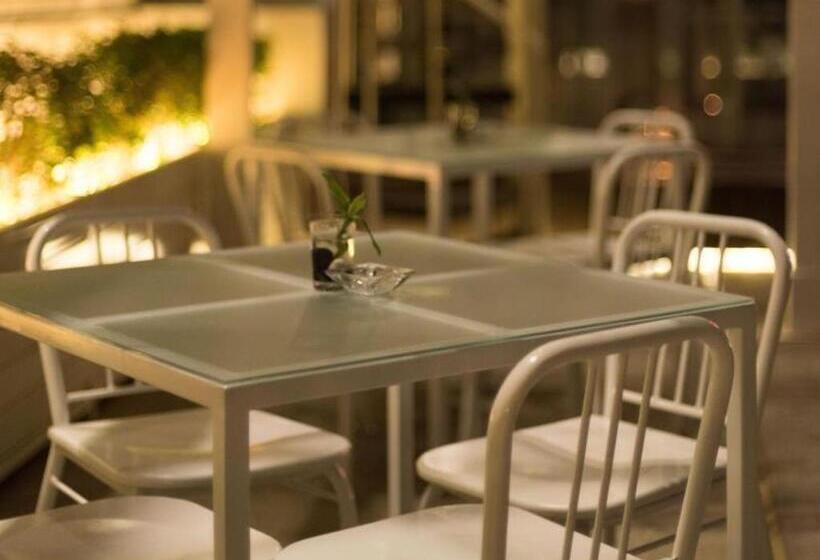 هتل Gajahmada Avara Boutique