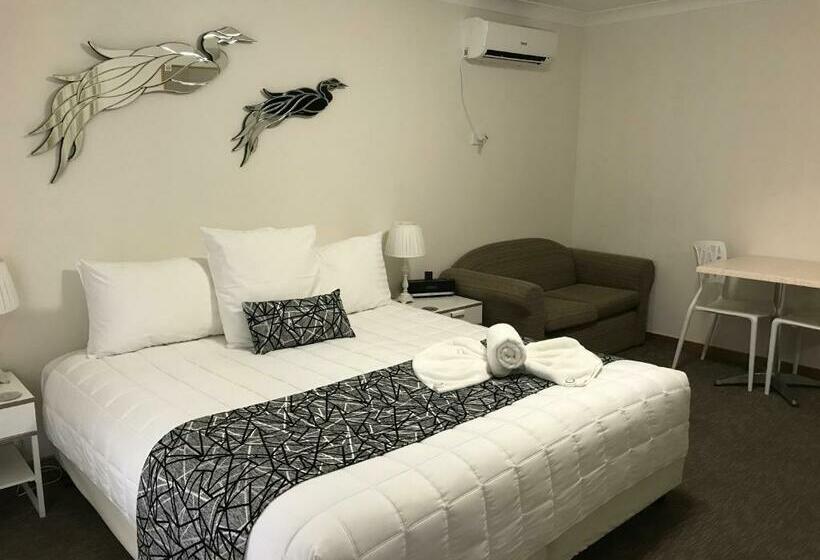 هتل Karuah Motor Inn