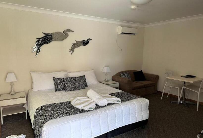 هتل Karuah Motor Inn