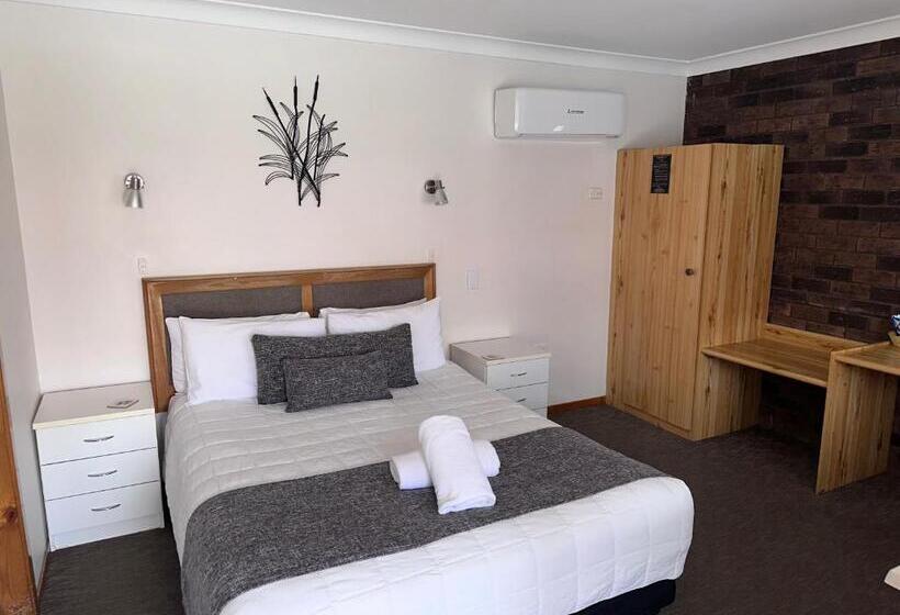 هتل Karuah Motor Inn