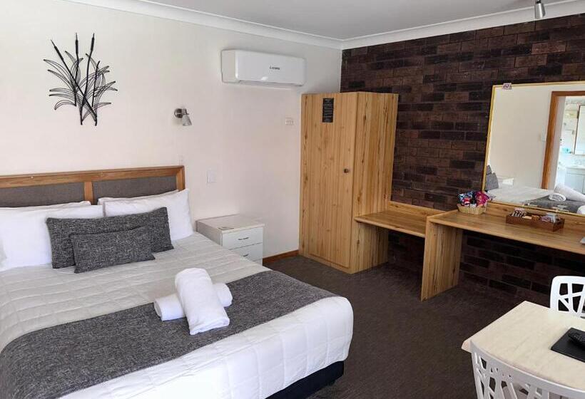 هتل Karuah Motor Inn