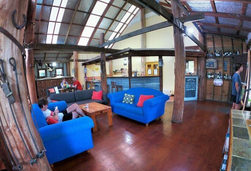 فندق Woolshed Eco Lodge