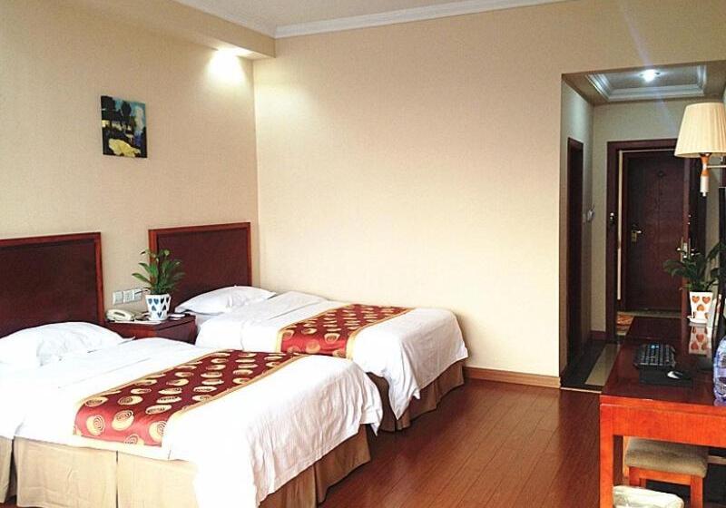 בית מלון כפרי Greentree Inn Shandong Laiwu West Laiwu Road Express