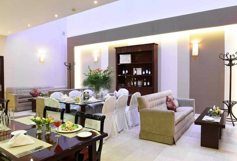 Fotos del hotel Argenta Tower Hotel & Suites:  2