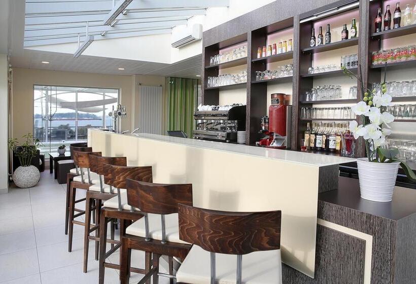 هتل Best Western Plus Les Terrasses De Brehat