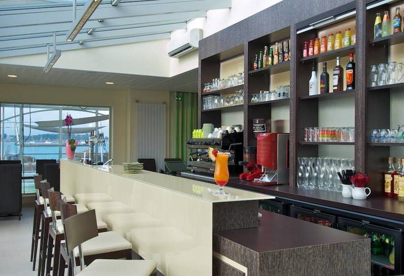 هتل Best Western Plus Les Terrasses De Brehat