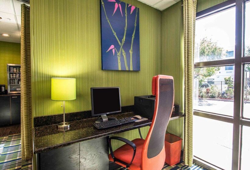 هتل Comfort Inn & Suites Lantana   West Palm Beach South