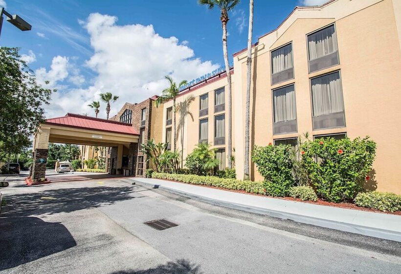 هتل Comfort Inn & Suites Lantana   West Palm Beach South