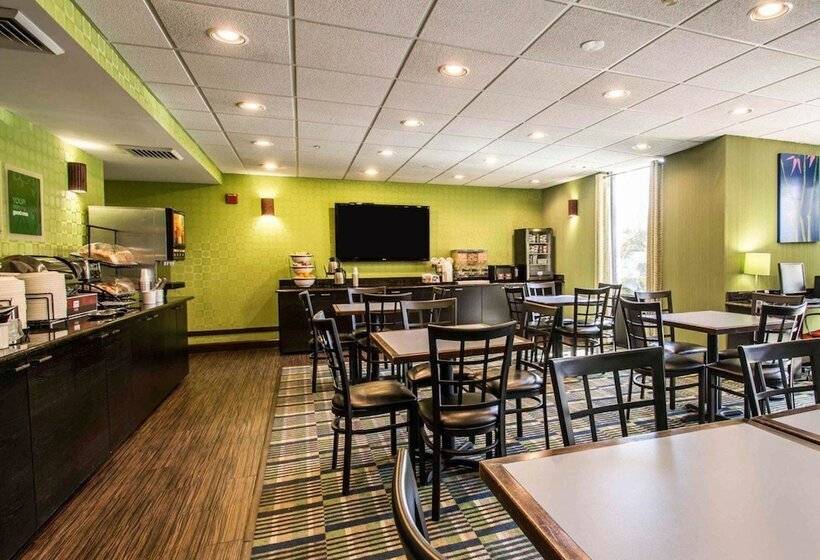 هتل Comfort Inn & Suites Lantana   West Palm Beach South
