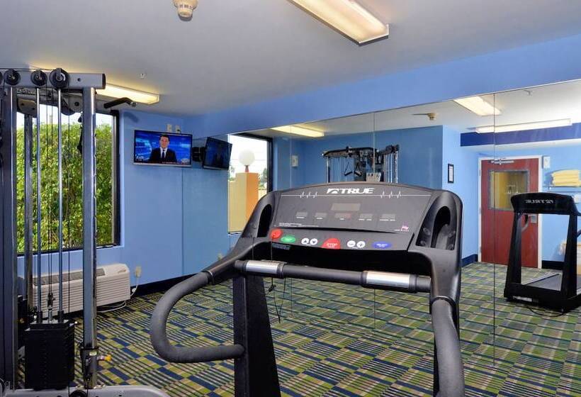 هتل Comfort Inn & Suites Lantana   West Palm Beach South