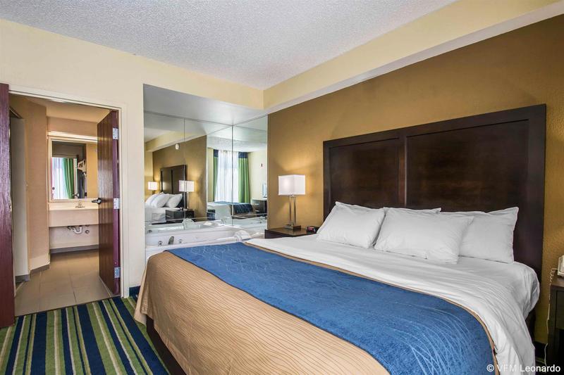 هتل Comfort Inn & Suites Lantana   West Palm Beach South