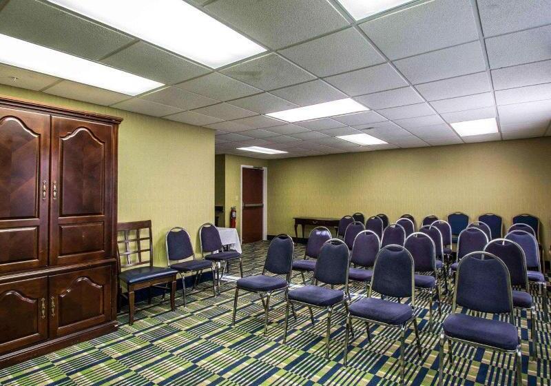 هتل Comfort Inn & Suites Lantana   West Palm Beach South