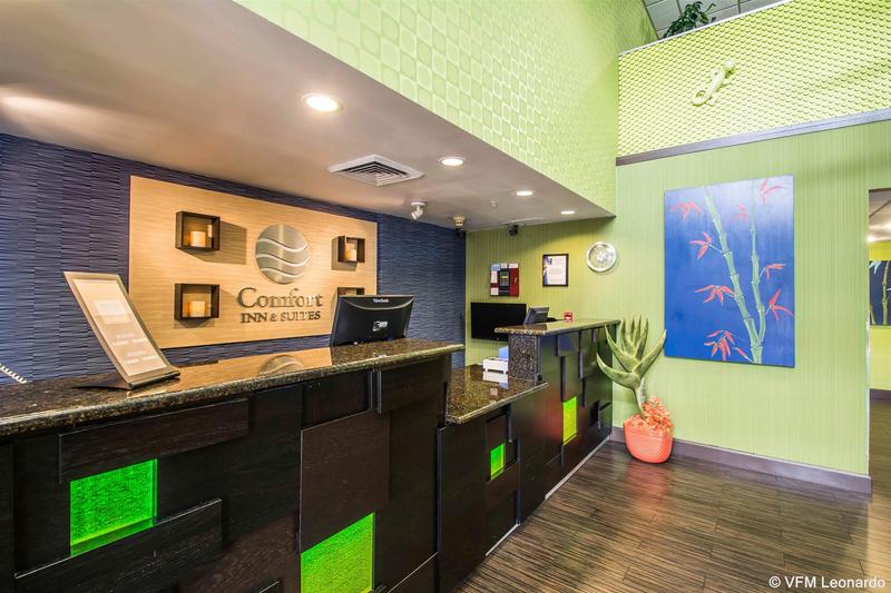 هتل Comfort Inn & Suites Lantana   West Palm Beach South