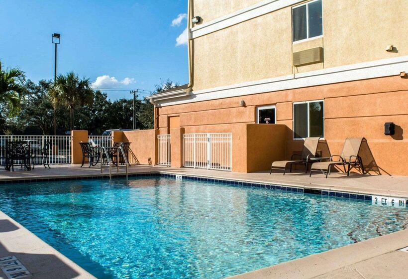 فندق Comfort Inn Fort Myers Northeast