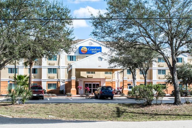 هتل Comfort Inn Fort Myers Northeast