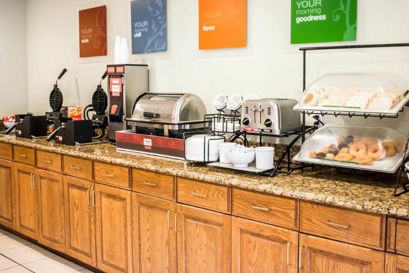 هتل Comfort Inn Fort Myers Northeast