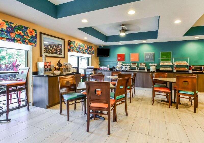 فندق Comfort Suites Tampa  Brandon