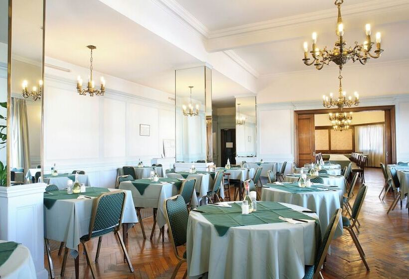 Fotos del hotel Constitución Palace:  4