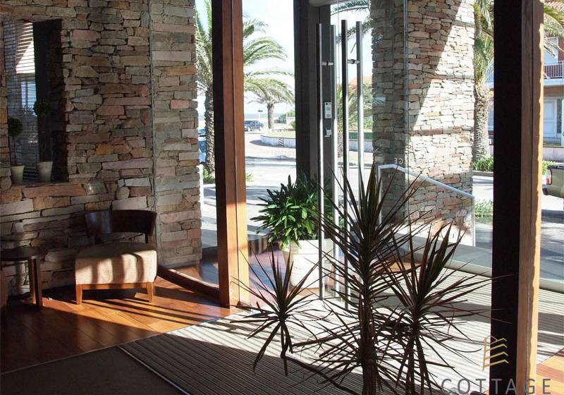 هتل Cottage Carrasco