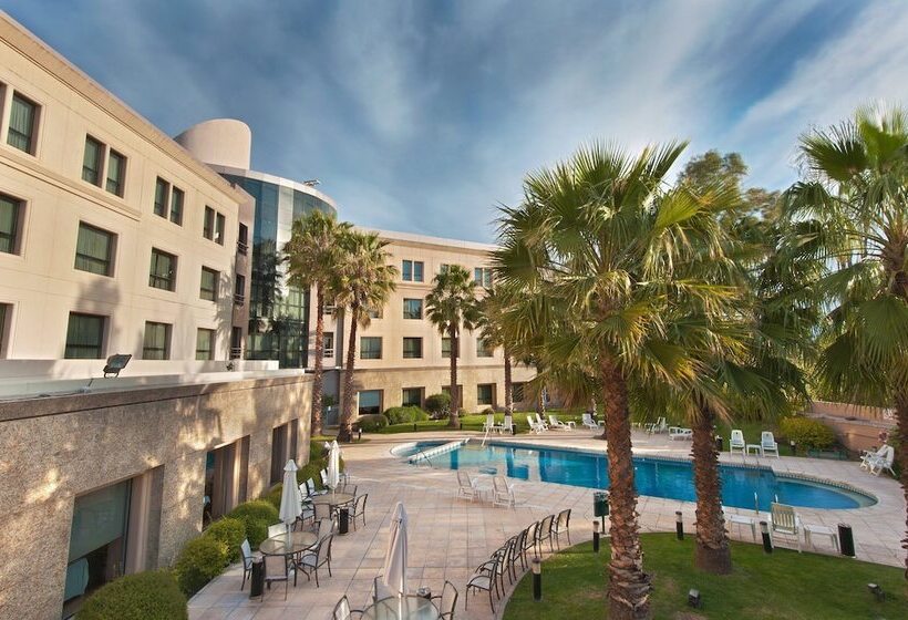 هتل Holiday Inn Cordoba