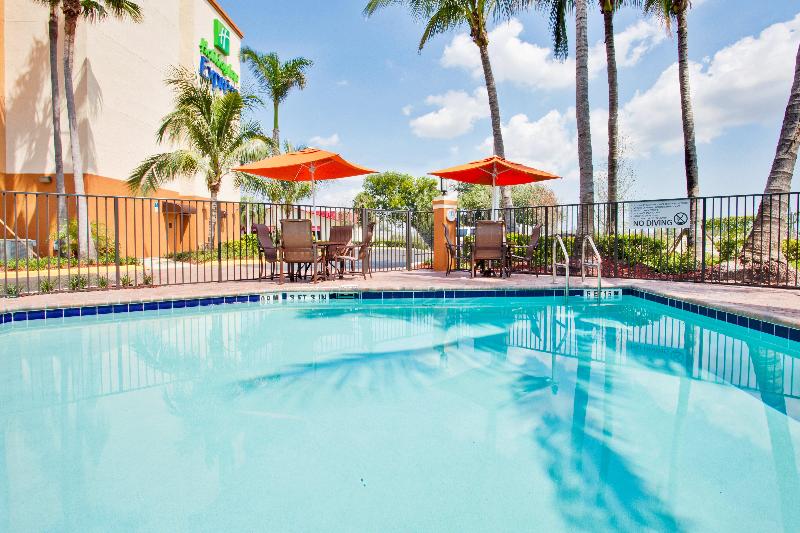 فندق Holiday Inn Express And Suites Fort Lauderdale Airport West, An Ihg