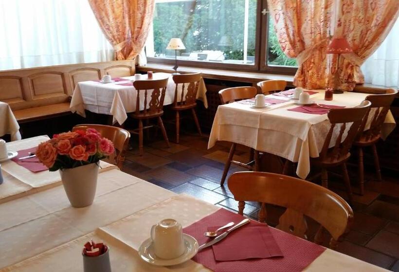 ホテル Hostellerie Reeb