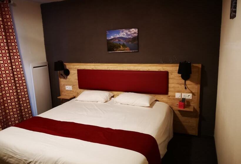 בית מלון כפרי Hôtel Espace Montclar