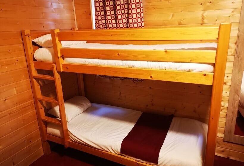 בית מלון כפרי Hôtel Espace Montclar