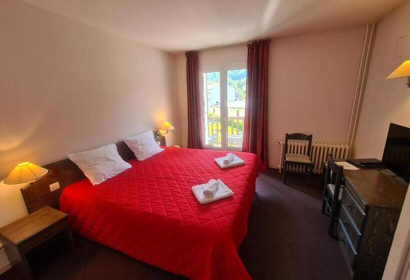 هتل Hôtel Le Montaigu