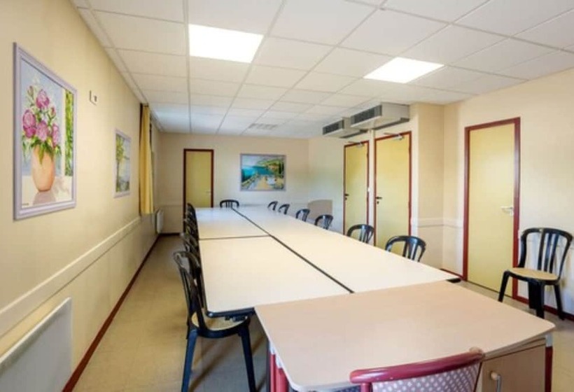 ホテル Le Saint Vincent Lyon Sud