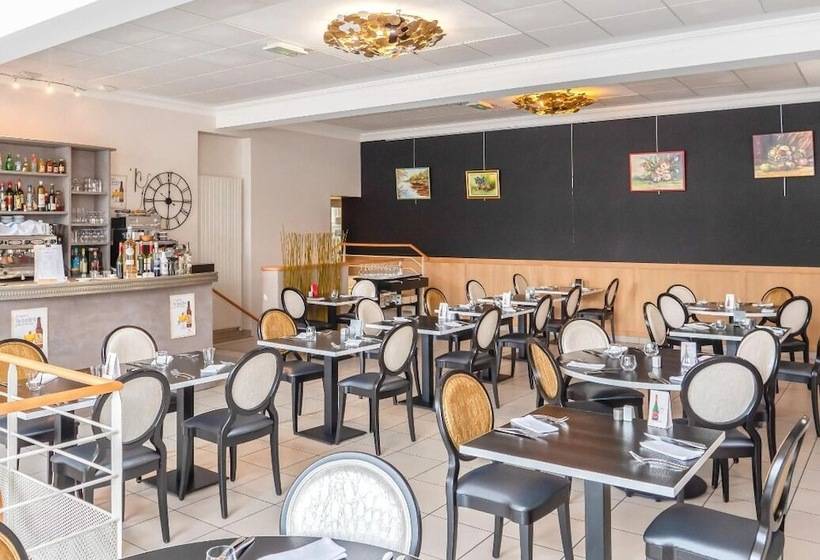 בית מלון כפרי Logis Hôtel Le Chene Dore