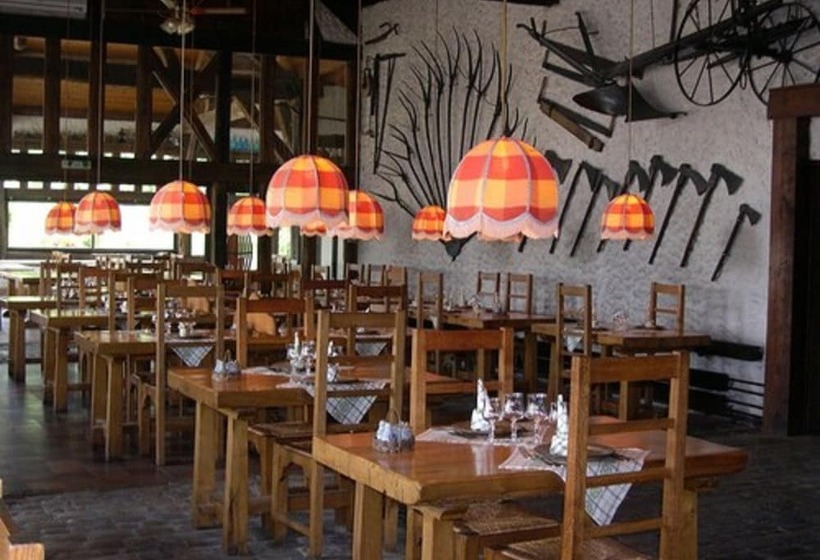 호텔 Logis Hôtel Relais Paris Bale   Restaurant La Mangeoire