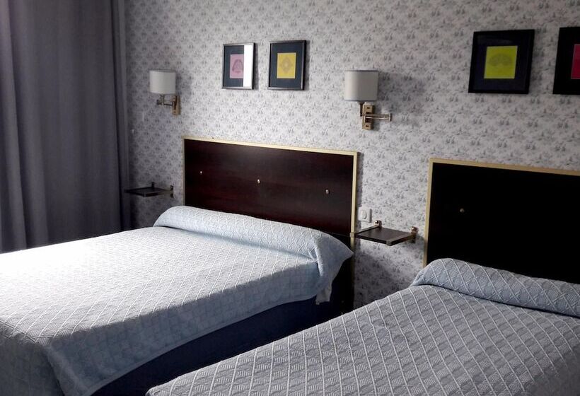 Отель Logis Terrasse Hôtel