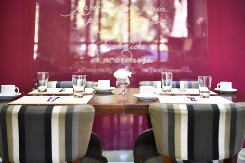 Fotos del hotel Portal Plaza Suites:  8