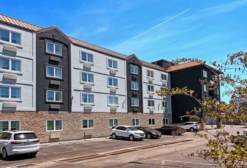 هتل Country Inn & Suites By Radisson Rehoboth Beach   Dewey