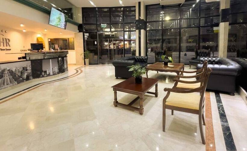 Fotos del hotel Reconquista Plaza:  6