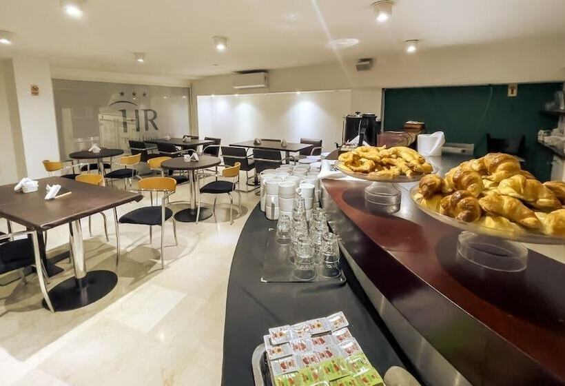 Fotos del hotel Reconquista Plaza:  11