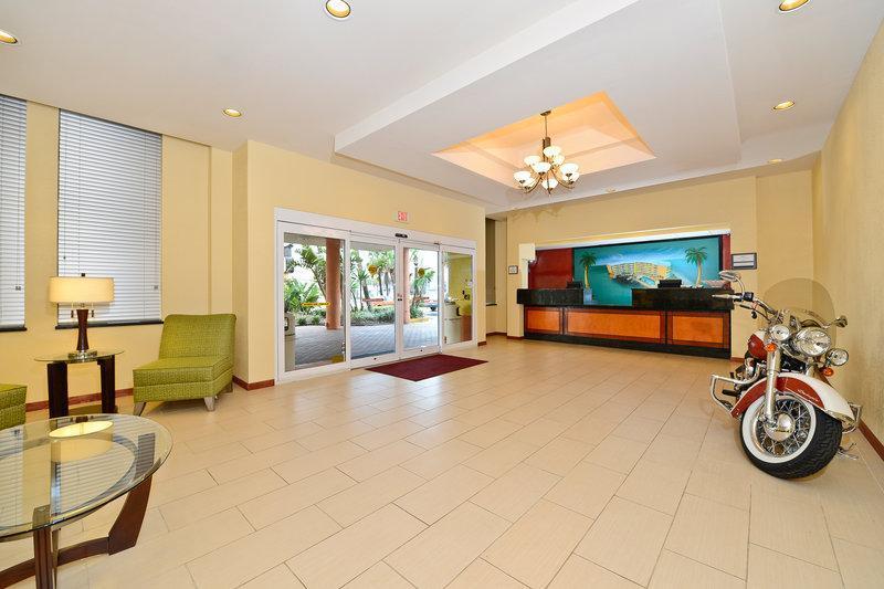هتل Rushhh Daytona Beach, Tapestry Collection By Hilton