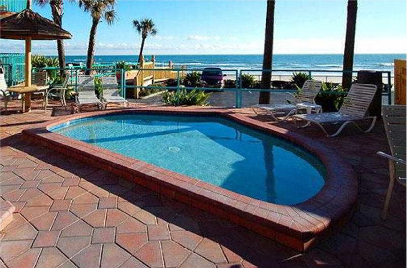 هتل Rushhh Daytona Beach, Tapestry Collection By Hilton