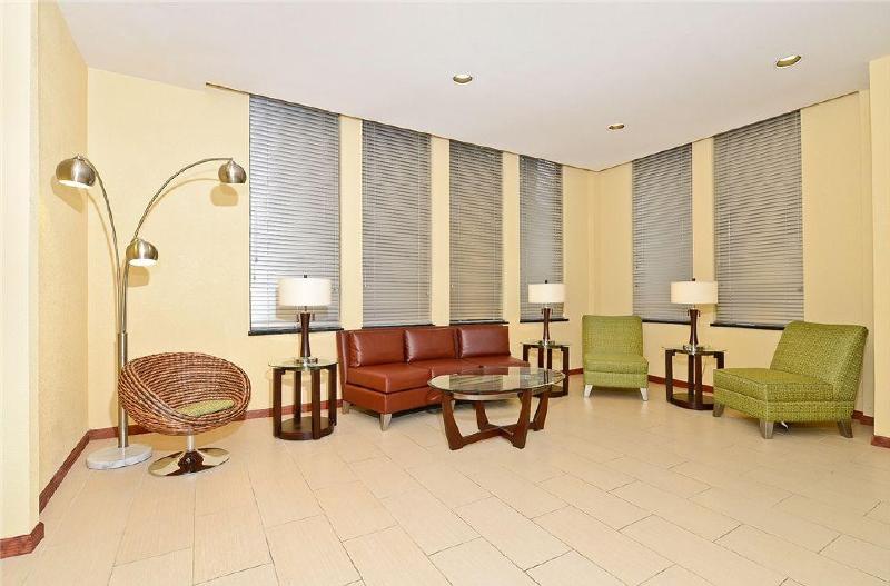 هتل Rushhh Daytona Beach, Tapestry Collection By Hilton