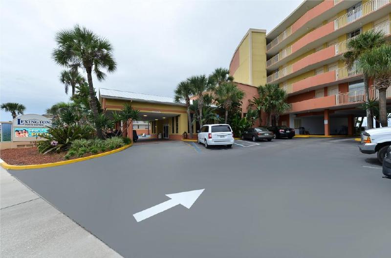 هتل Rushhh Daytona Beach, Tapestry Collection By Hilton